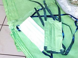 marzia-patti-trovato-tessuto-per-costruire-e-donare-mascherine