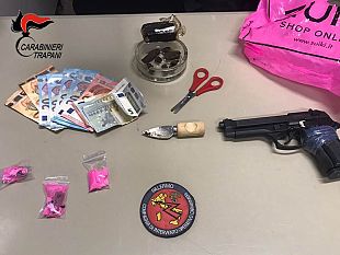 trapani/trapani-fermato-con-la-droga-su-un-ciclomotore-senza-targa-arrestato
