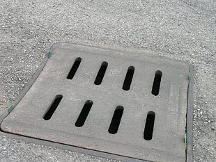 pulizia-tombini-e-caditoie-il-comune-affida-il-servizio-a-ditta-privata