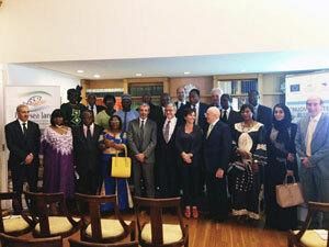 evento-al-circolo-del-ministero-degli-affari-esteri-aspettando-blue-sea-land-2015-presentato-il-piatto-del-dialogo-e-della-pace