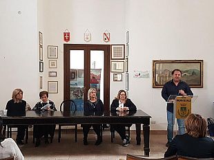 video-presentato-in-comune-e-se-diventi-farfalla-progetto-in-rete-contro-le-poverta-educative
