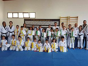 video-taekwondo-angileri-dopo-un-grande-kim-liu-conferme-e-ottime-prospettive-dagli-esami-di-cintura
