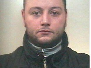 aggredisce-i-genitori-per-i-soldi-della-droga-arrestato-per-estorsione-giovane-alcamese