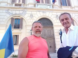 attraversa-litalia-in-bici-per-chiedere-la-fine-della-guerra-in-ucraina