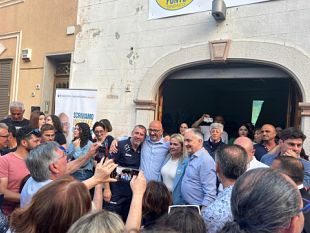 fabrizio-fonte-e-il-nuovo-sindaco-di-custonaci