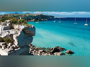 matt-damon-tom-holland-e-charlize-theron-alle-egadi-per-lodissea-di-nolan