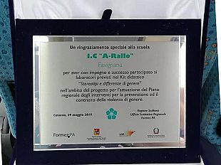 la-scuola-di-favignana-a-catania-per-un-progetto-su-stereotipi-e-differenze-di-genere