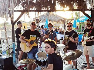 soda-caustica-christmas-live-tour-2019