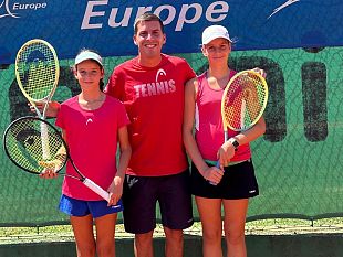 tennis-le-gemelle-raineri-in-semifinale-al-torneo-europe-under-14-in-montenegro