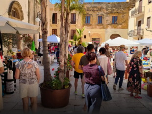 mazara-domenica-1-marzo-torna-nel-centro-storico-il-mercatino-dellantiquariato-usato-e-svuota-cantine