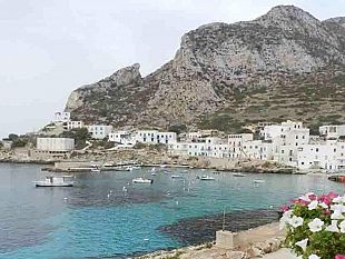 levanzo-regina-delle-preferenze-sui-social-nel-2016