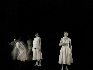 orestiadi-va-in-scena-da-parte-loro-nessuna-domanda-imbarazzante