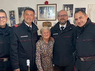 la-zia-rosina-di-favignana-compie-101-anni-e