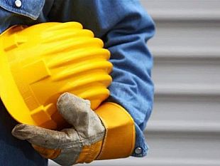 salemi/vita-si-rompe-il-mignolo-mentre-lavorava-nel-cantiere-pubblico-risarcito