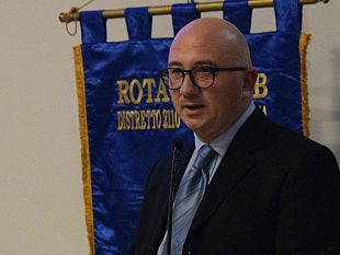 il-giornalista-e-scrittore-fabrizio-fonte-torna-in-libreria-con-lisola-furba