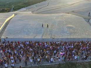 45esima-edizione-del-festival-delle-orestiadi-di-gibellina-26-e-27-giugno-lorestea-di-emilio-isgro