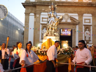 mazara-festino-di-san-vito-2025-questa-notte-la-processione-piu-mattiniera-ditalia