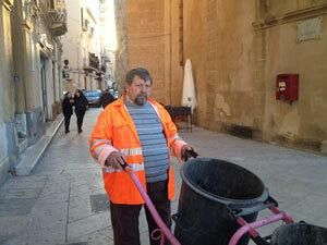 natale-al-centro-del-malessere-sociale-la-disperazione-di-un-operatore-ecologico