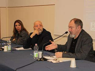 erice-non-ti-scordar-di-me-lo-scrittore-carlo-lucarelli-ha-incontrato-gli-studenti