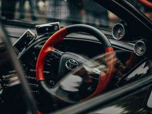 toyota-mantiene-il-primo-posto-per-vendite-di-auto-nel-mondo-nel-2022