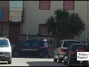 video-mazara-allacci-abusivi-alla-linea-elettrica-operazione-dei-carabinieri-in-via-potenza