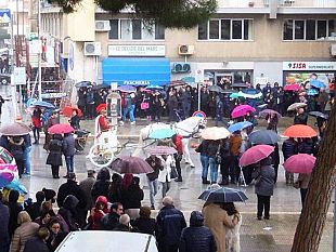 marsala-la-pioggia-ferma-la-processione-dei-misteri-viventi-del-giovedi-santo