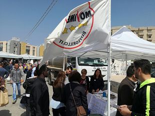trapani-il-m5s-continua-la-campagna-informativa-sulla-differenziata-al-mercato-del-giovedi
