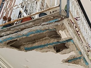 lavv-rizzo-risponde-spese-rifacimento-sotto-balcone-a-chi-spettano