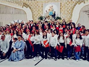 il-coro-della-libera-prega-cantando-per-natale