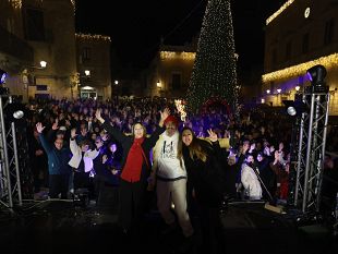 erice-saluta-il-nuovo-anno-festa-per-il-capodanno-nel-borgo-dei-presepi
