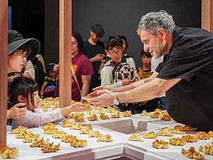 salemi-il-15-marzo-linaugurazione-di-gift-a-gesture-of-return-dellartista-gandolfo-gabriele-david