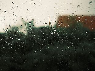 meteo-si-prevedono-forti-piogge-e-temporali-con-raffiche-di-vento