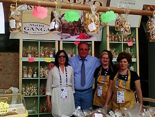 castelvetrano-il-pane-nero-protagonista-ad-expo-milano-2015