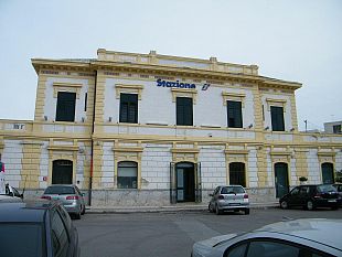 mazara-2-posteggiatori-abusivi-fermati-multati-e-allontanati-da-piazza-stazione-e-piazzale-quinci