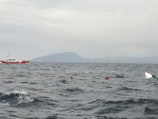 barca-affonda-tra-marsala-e-favignana-la-guardia-costiera-salva-due-diportisti