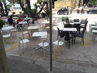 mazara-stalli-per-disabili-spostati-in-piazza-mokarta-scoppia-polemica-su-facebook-seguira-in-tribunale