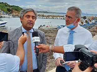 toni-scilla-consegna-dei-lavori-per-la-messa-in-sicurezza-del-porto-di-selinunte-il-sogno-diventa-realta