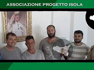 a-p-i-foto-dei-marinai-mazaresi-sequestrati-in-libia-stanno-bene