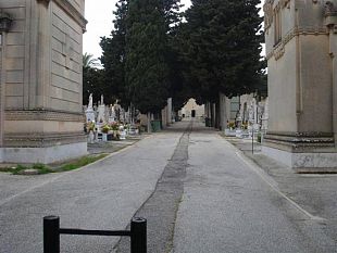 orario-continuato-per-lapertura-del-cimitero-comunale