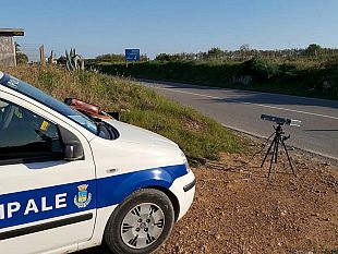 video-mazara-atti-intimidatori-alla-polizia-municipale-sul-servizio-autovelox-sulla-ss15