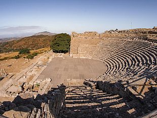 segesta-teatro-festival-al-via-le-prevendite-per-i-primi-due-spettacoli