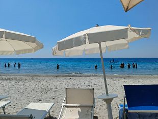 balneari-ok-al-governo-dallue-falcone-fi-ppe-accordo-di-buon-senso-tutelate-migliaia-di-famiglie-e-lavoratori