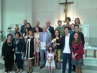 mazara-pergamena-dell-amministrazione-per-coniugi-bonanno-che-celebrano-le-nozze-d-oro