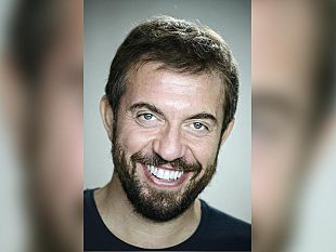 ultime-della-sera-rosario-lisma-e-la-valigia-dellattore-intervista-allattore-mazarese