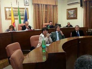 tagli-ai-costi-della-politica-emergenza-rifiuti-e-abbattimento-delle-barriere-architettoniche