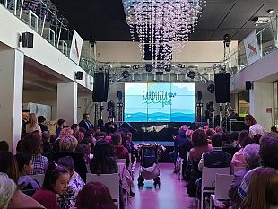 l-i-c-capuana-pardo-presenta-una-sardina-in-mostra-al-sarduzza-fest