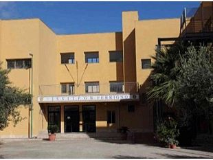 a-castelvetrano-docente-del-ferrigno-positiva-4-classi-in-quarantena-e-didattica-a-distanza