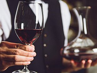 al-via-oggi-allistituto-alberghiero-floriodi-erice-il-corso-sommelier-di-terzo-livello-con-lais-regionale