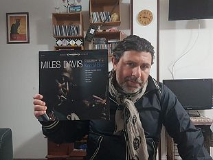 video-musica-dentro-miles-davis-genio-e-sregolatezza-ed-il-mitico-kind-of-blue