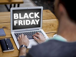 in-arrivo-il-black-friday-2021-capi-e-accessori-sport-tra-i-piu-ricercati